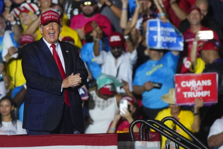 Biden, Trump to make final appeals ahead of crucial midterms